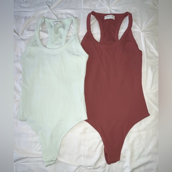 NWOT Babaton by Aritzia Ribbed Racerback Bodysuit BUNDLE Mint Blue & Maroon SZ S - Picture 1 of 7